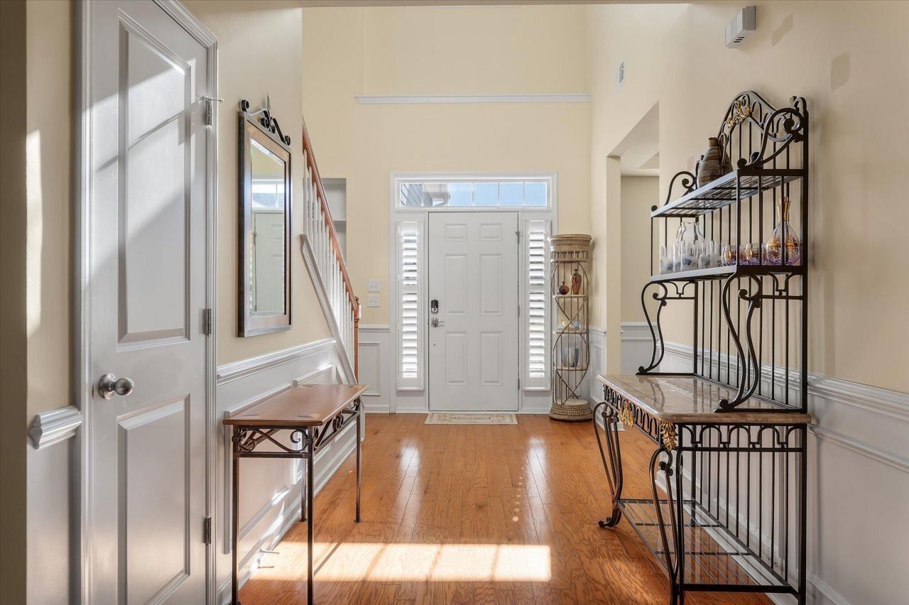 2258 Show Basket Way Photo 5