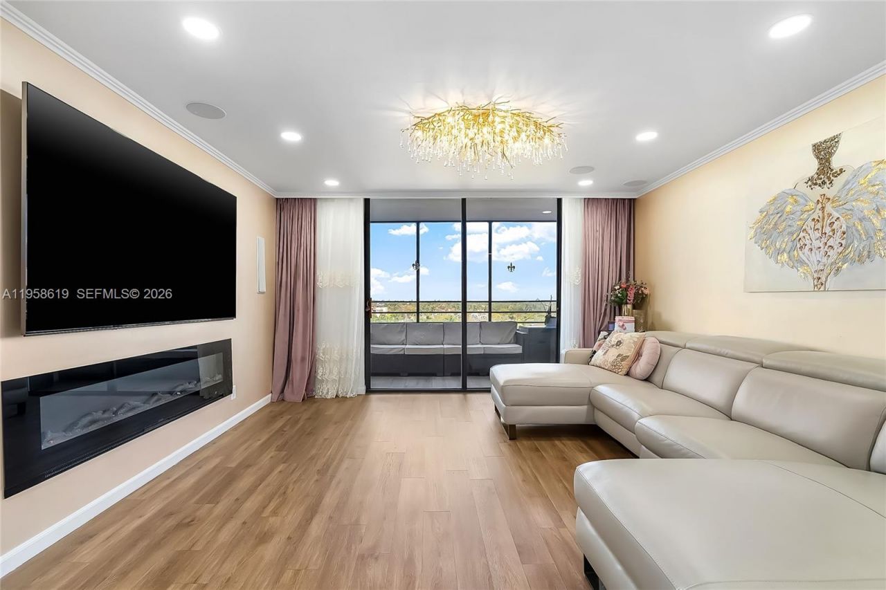 600 Three Islands Blvd , Unit 604, Hallandale Beach, FL 33009 Photo