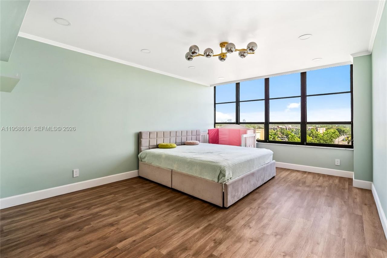 600 Three Islands Blvd, Unit 604, Hallandale Beach, FL 33009 Photo