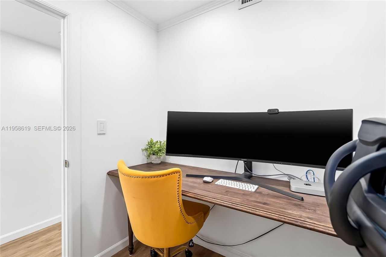 600 Three Islands Blvd , Unit 604, Hallandale Beach, FL 33009 Photo