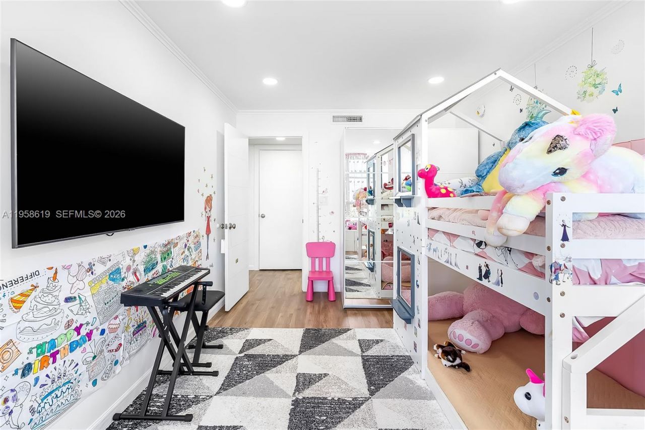 600 Three Islands Blvd , Unit 604, Hallandale Beach, FL 33009 Photo