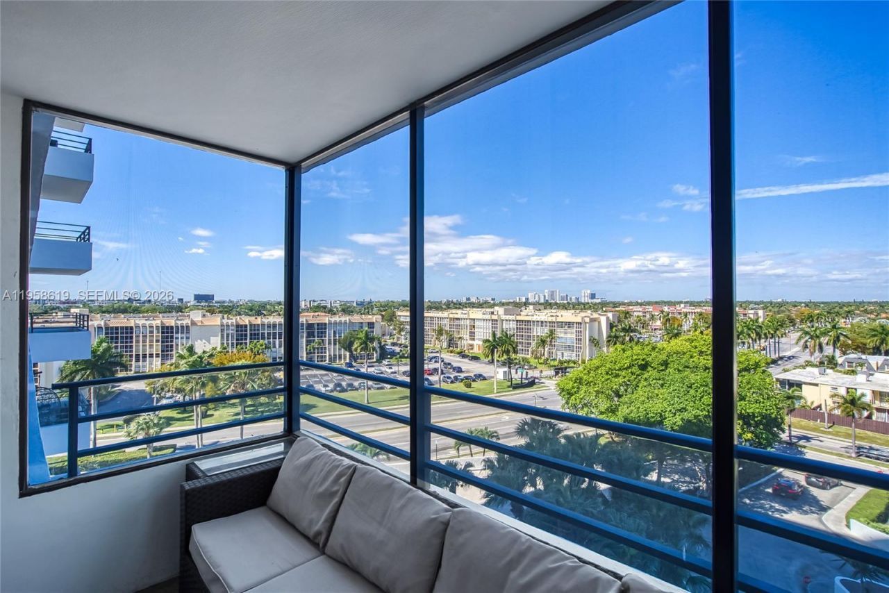 600 Three Islands Blvd , Unit 604, Hallandale Beach, FL 33009 Photo