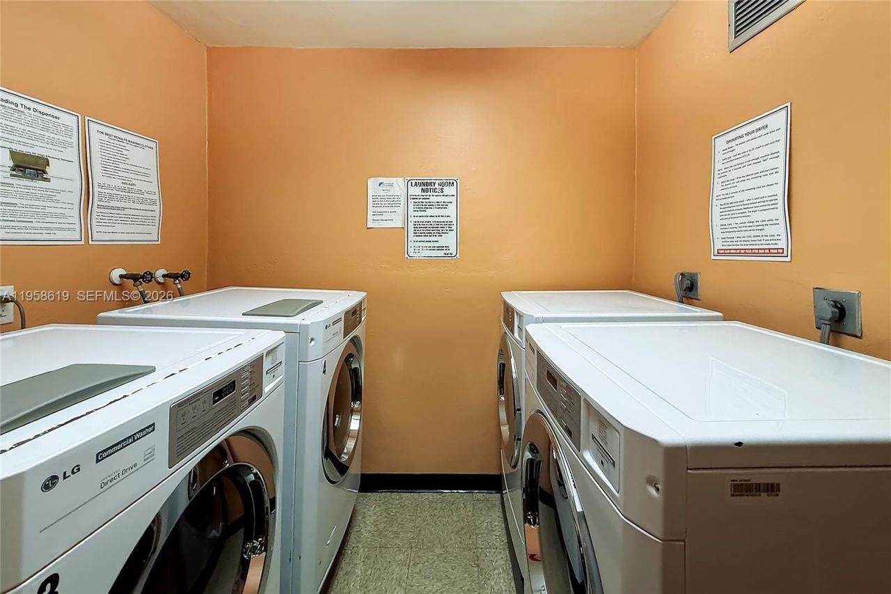 600 Three Islands Blvd, Unit 604, Hallandale Beach, FL 33009 Photo