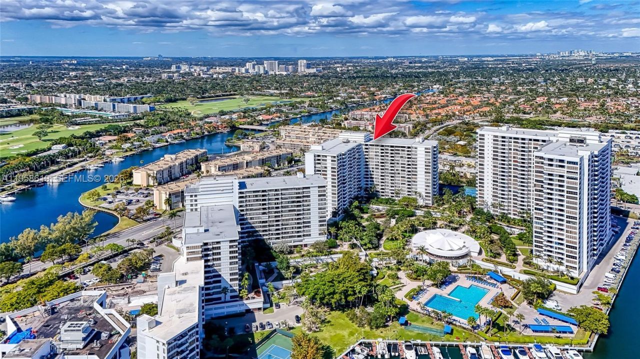 600 Three Islands Blvd, Unit 604, Hallandale Beach, FL 33009 Photo