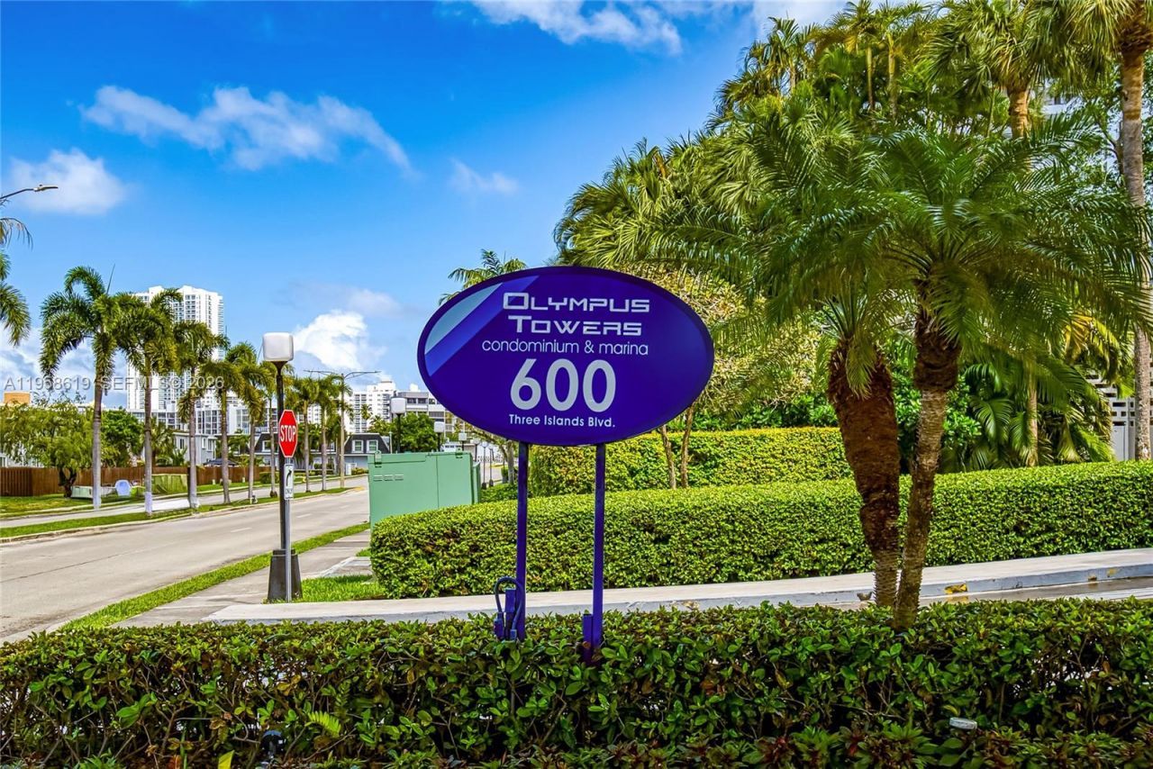 600 Three Islands Blvd, Unit 604, Hallandale Beach, FL 33009 Photo