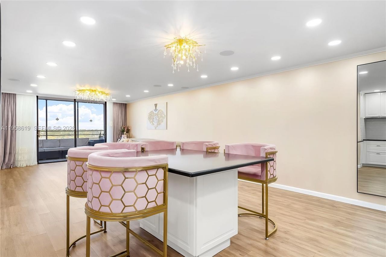 600 Three Islands Blvd , Unit 604, Hallandale Beach, FL 33009 Photo