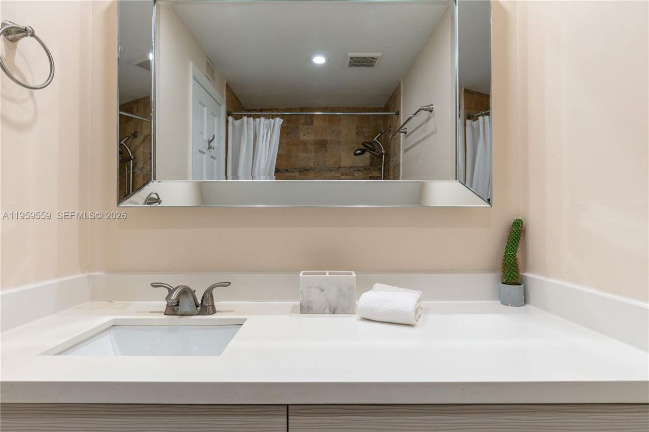 20291 NE 30th Ave, Unit PH-10, Aventura, FL 33180 Photo