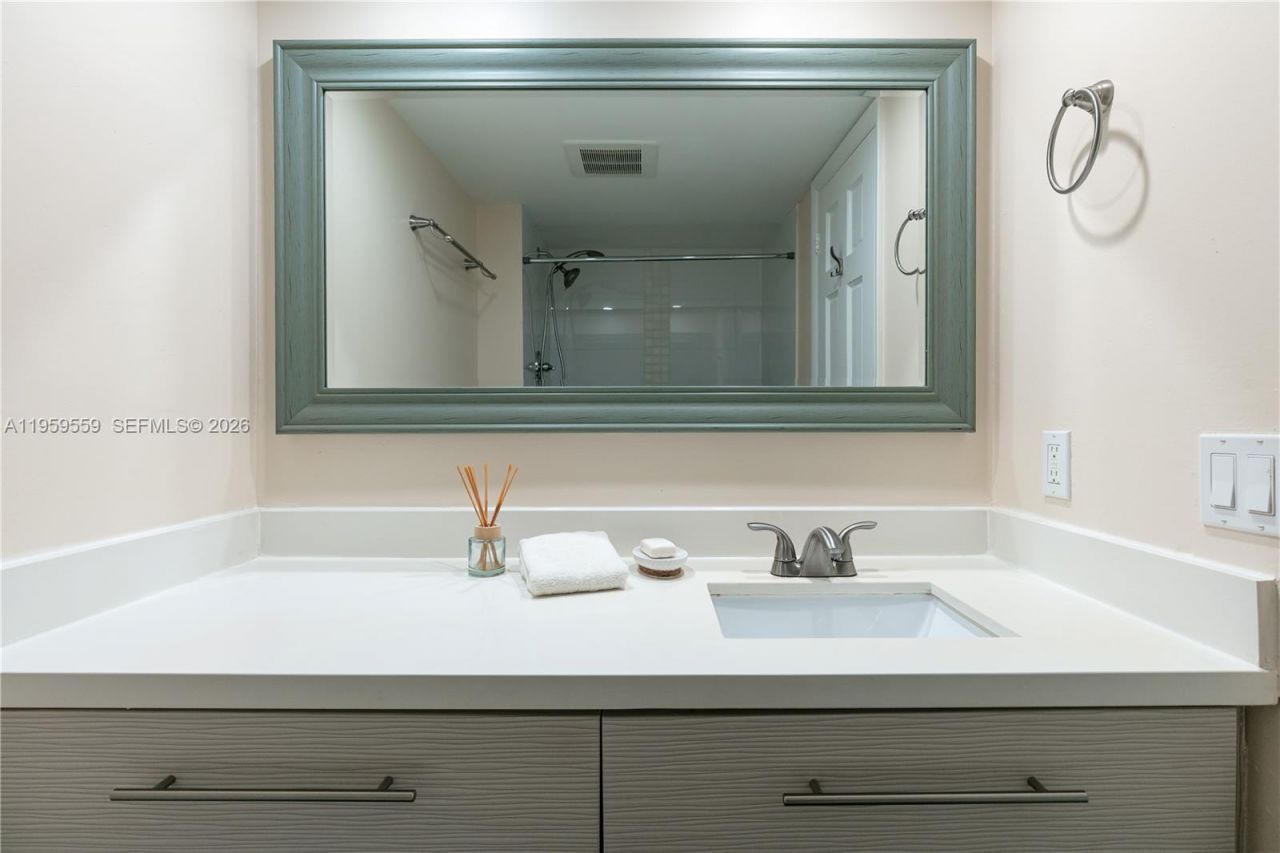 20291 NE 30th Ave, Unit PH-10, Aventura, FL 33180 Photo