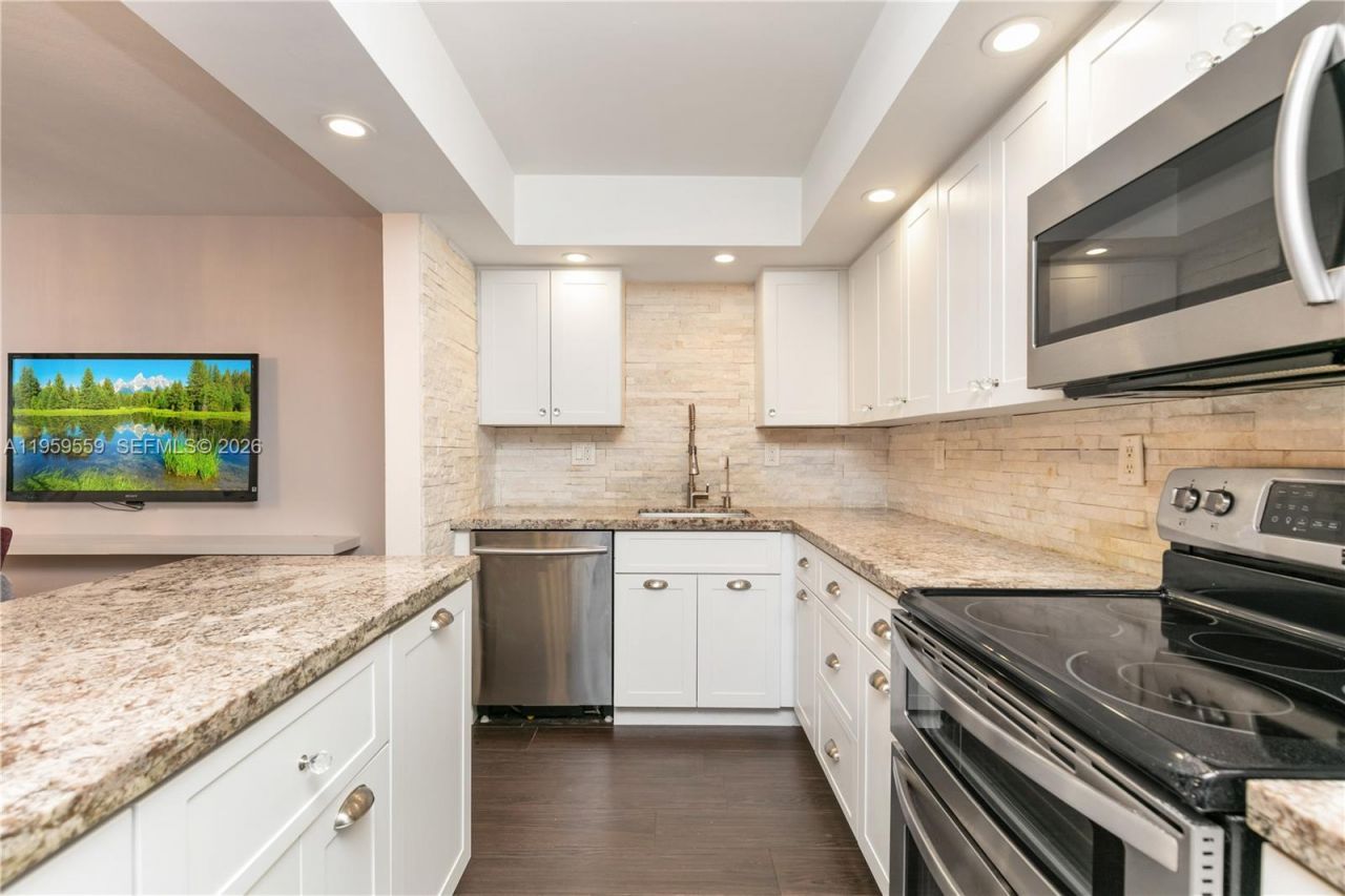 20291 NE 30th Ave, Unit PH-10, Aventura, FL 33180 Photo