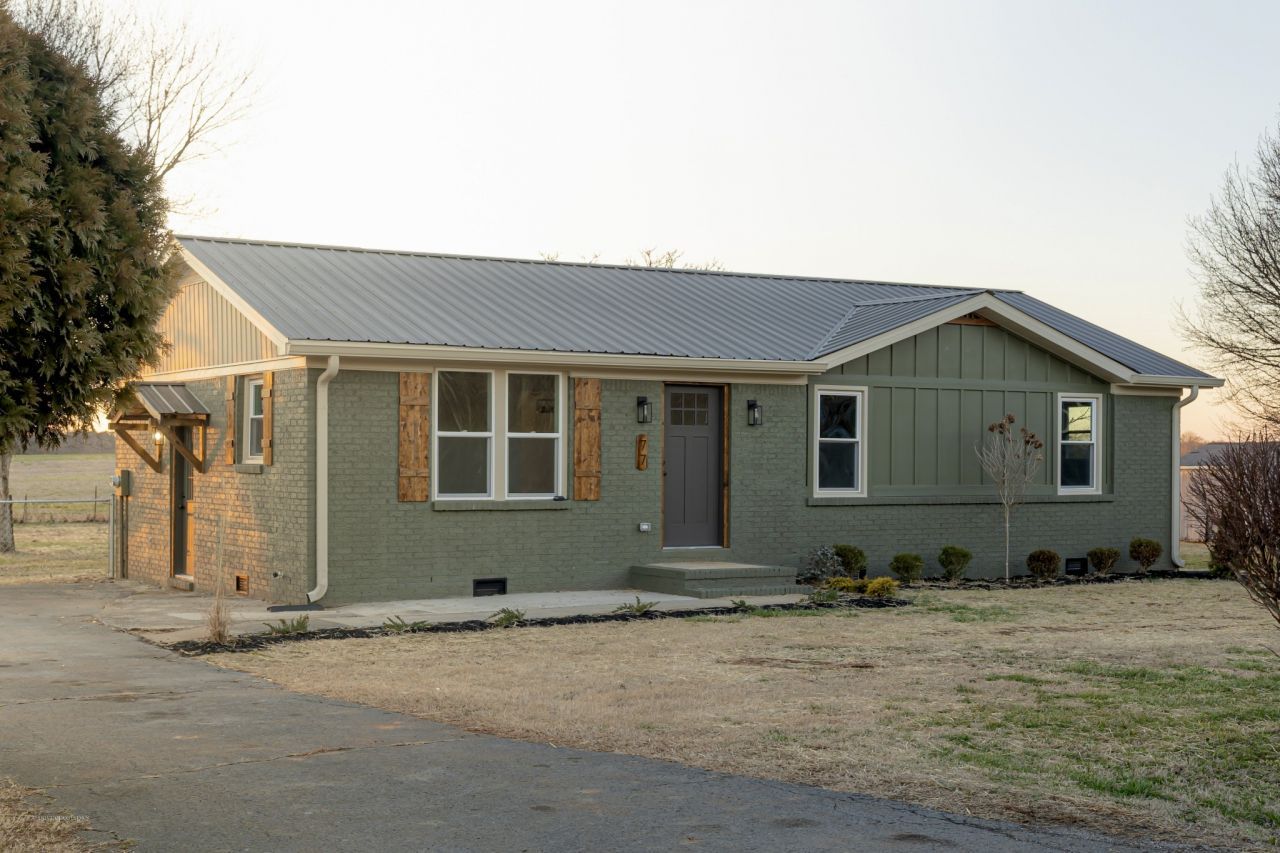 77 Royal Dr, Rock Island, TN 38581 Main Photo