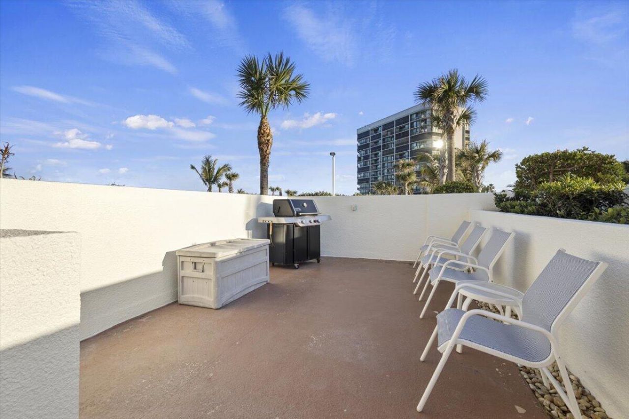 8750 S Ocean Drive, Unit 334, Jensen Beach, FL 34957 Photo