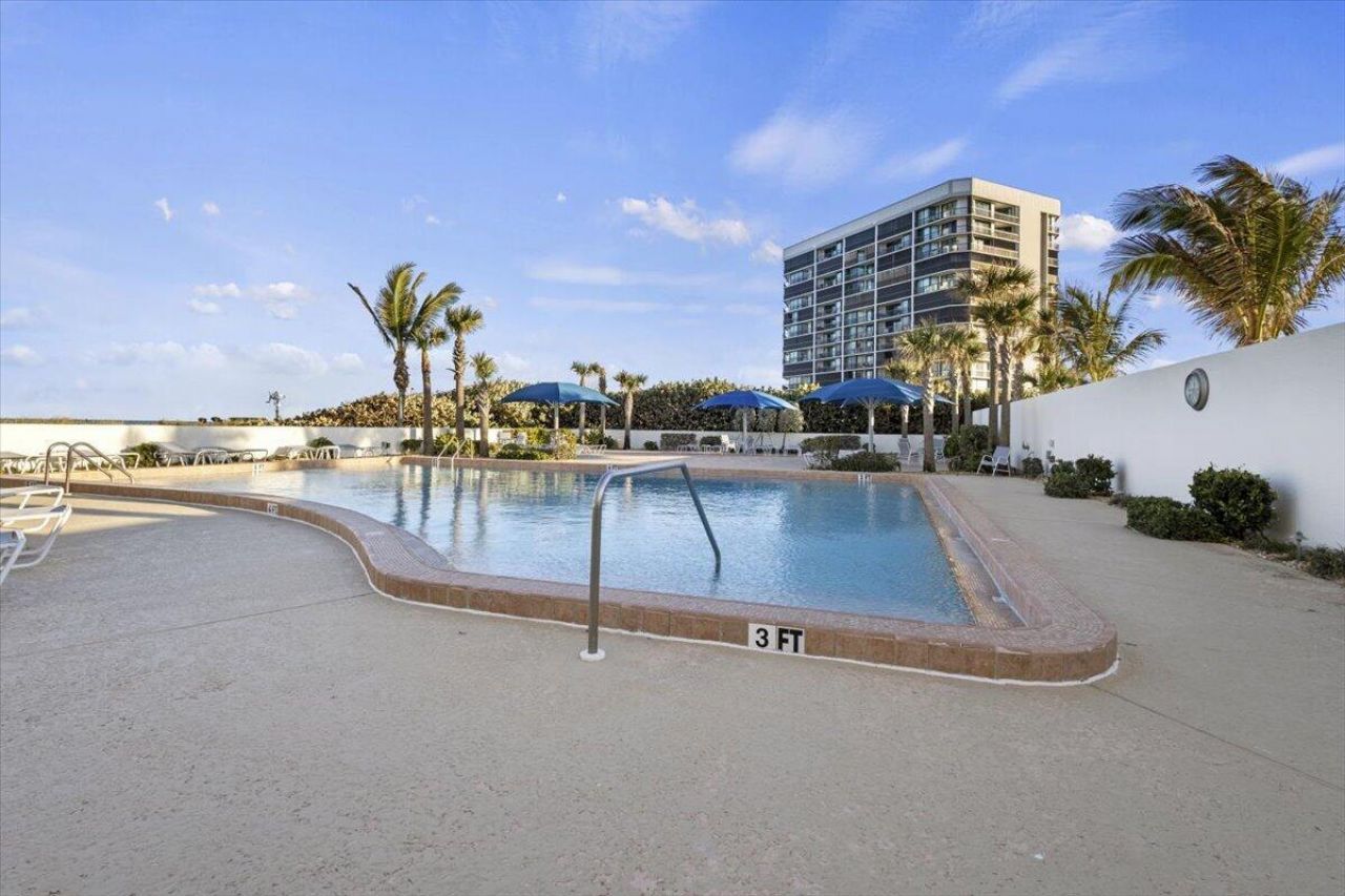 8750 S Ocean Drive, Unit 334, Jensen Beach, FL 34957 Photo