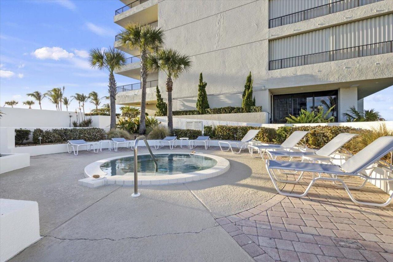 8750 S Ocean Drive, Unit 334, Jensen Beach, FL 34957 Photo