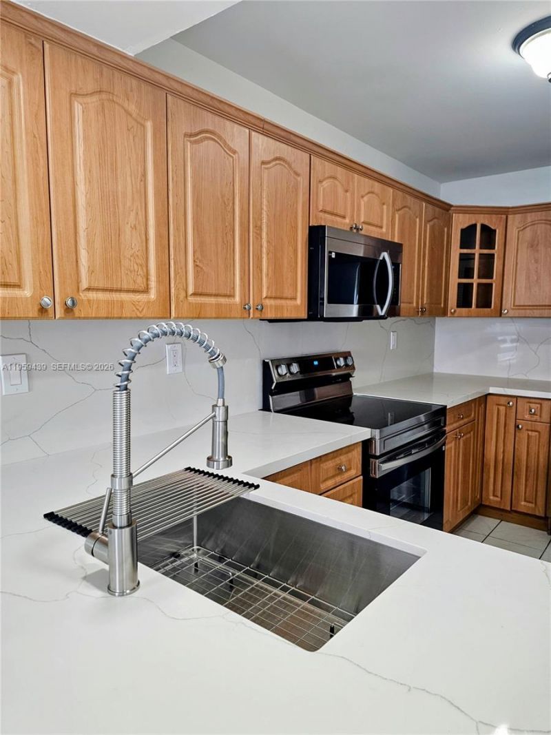 15581 SW 144th Ct, Miami, FL 33177 Photo