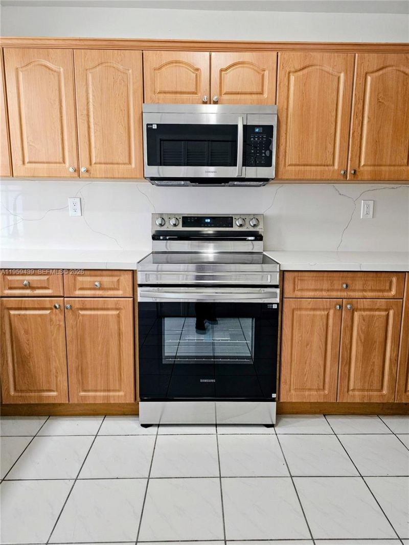 15581 SW 144th Ct, Miami, FL 33177 Photo