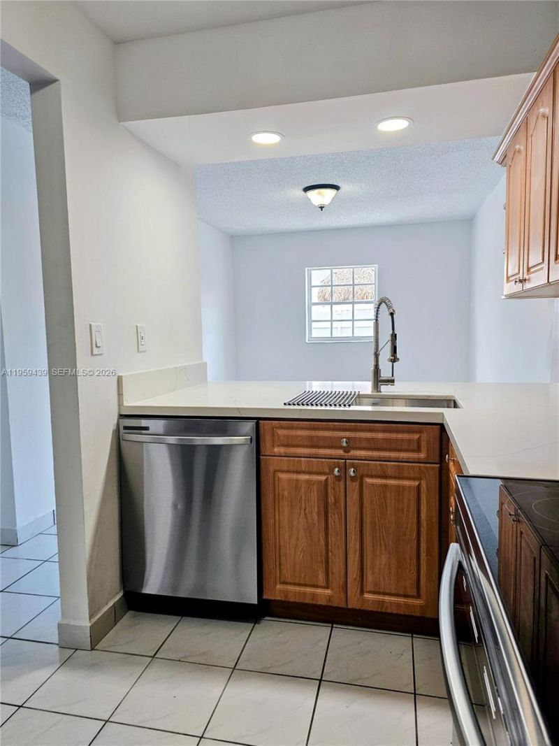 15581 SW 144th Ct, Miami, FL 33177 Photo