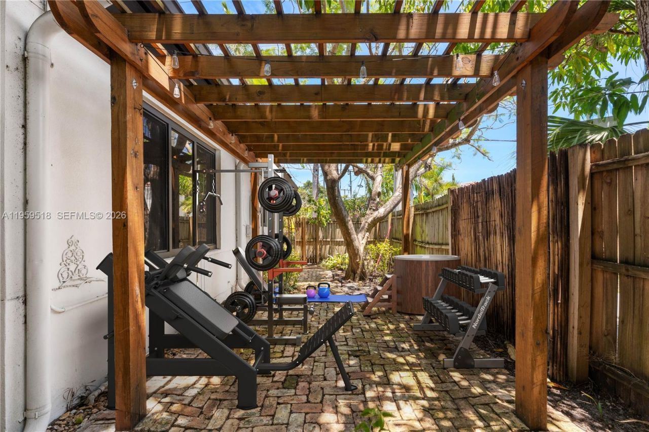 110 N 16th Ave, Hollywood, FL 33020 Photo
