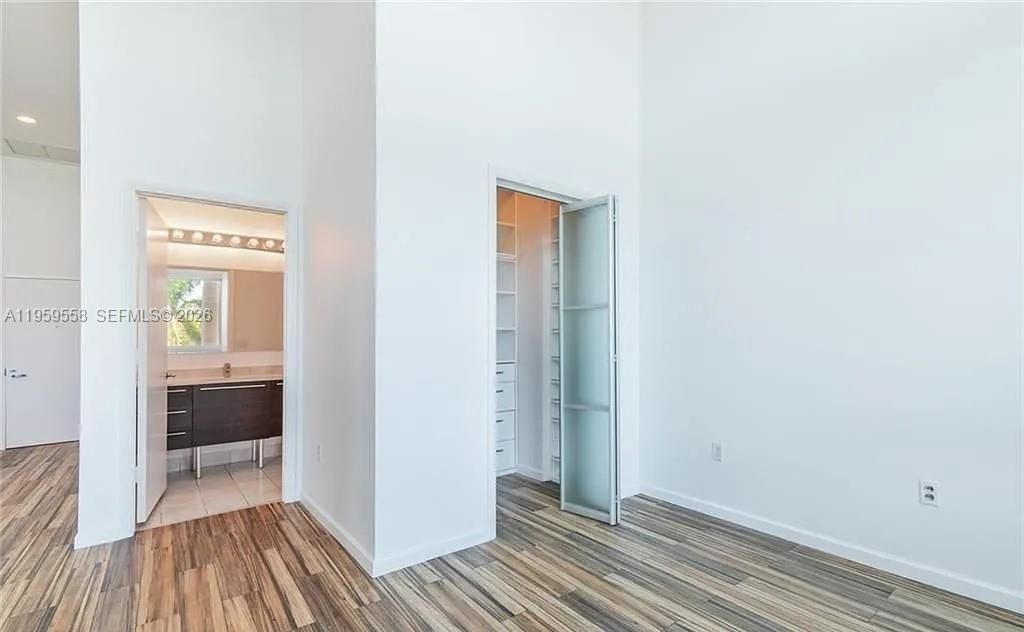 1900 N Bayshore Dr, Unit 506, Miami, FL 33132 Photo