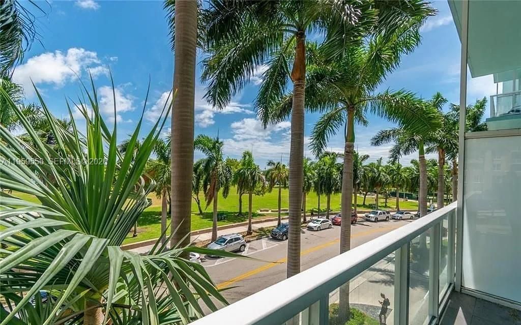 1900 N Bayshore Dr, Unit 506, Miami, FL 33132 Photo