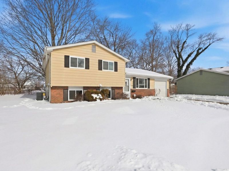 5278 Glenbriar Court, Columbus, OH 43232 Photo 3