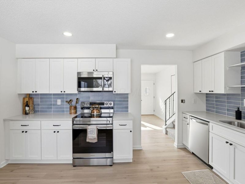 5278 Glenbriar Court, Columbus, OH 43232 Photo 9