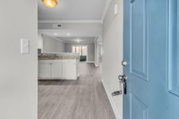 1402 Tailrace Drive photo 4