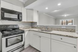 1402 Tailrace Drive photo 4