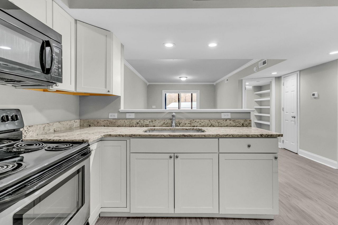 1402 Tailrace Drive Photo 6