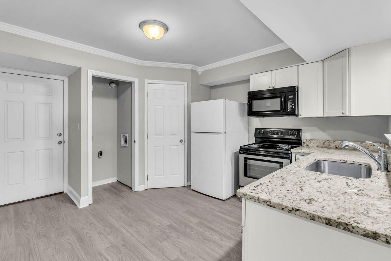 1402 Tailrace Drive Photo 7