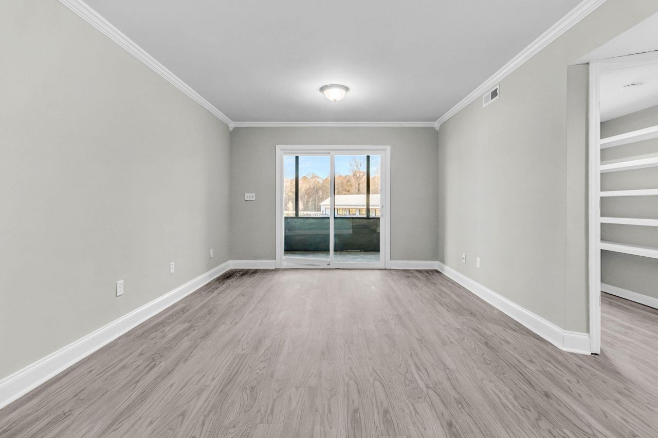 1402 Tailrace Drive Photo 9