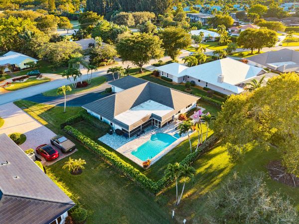 413 S Country Club Drive, Atlantis, FL 33462