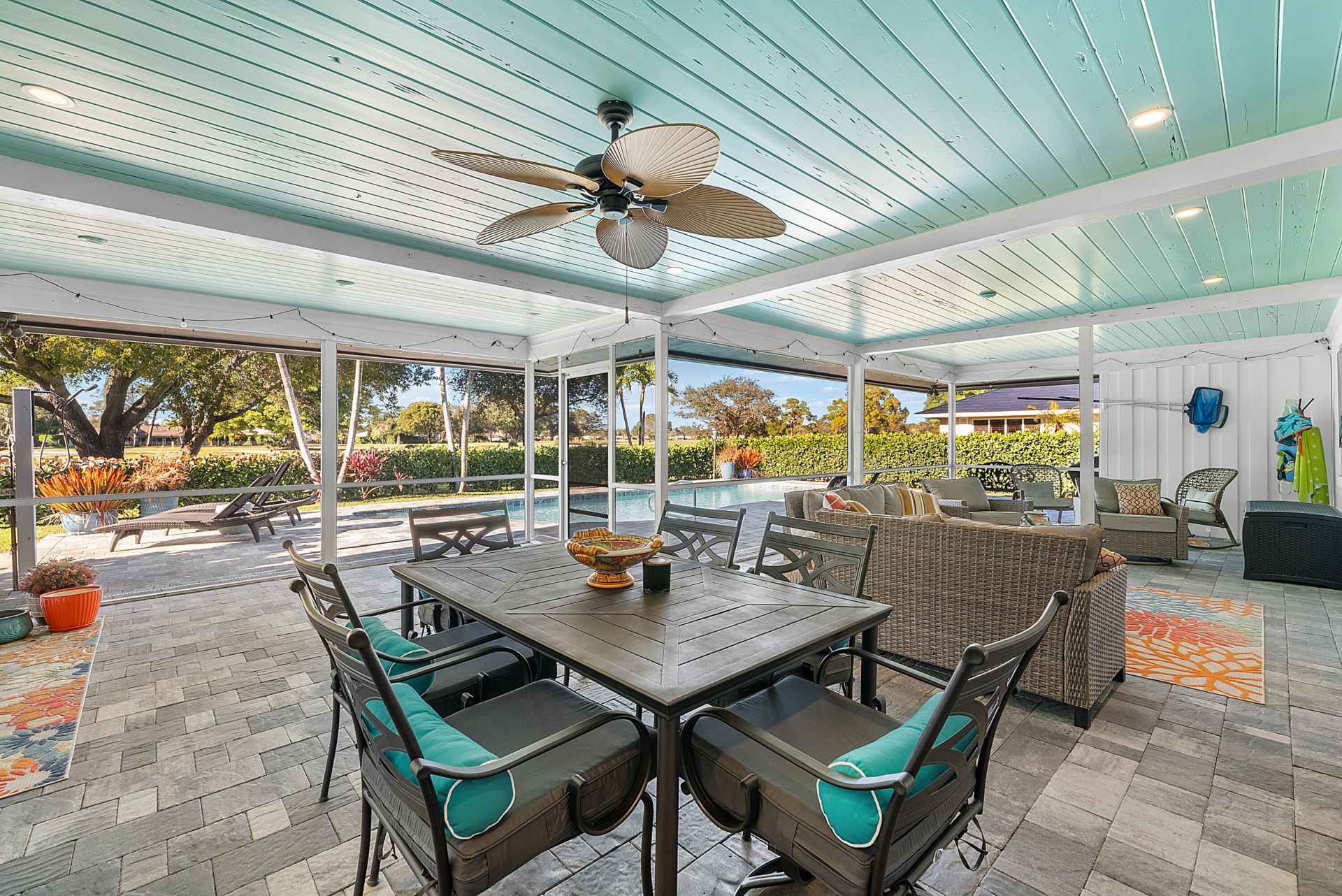 413 S Country Club Drive, Atlantis, FL 33462 Photo