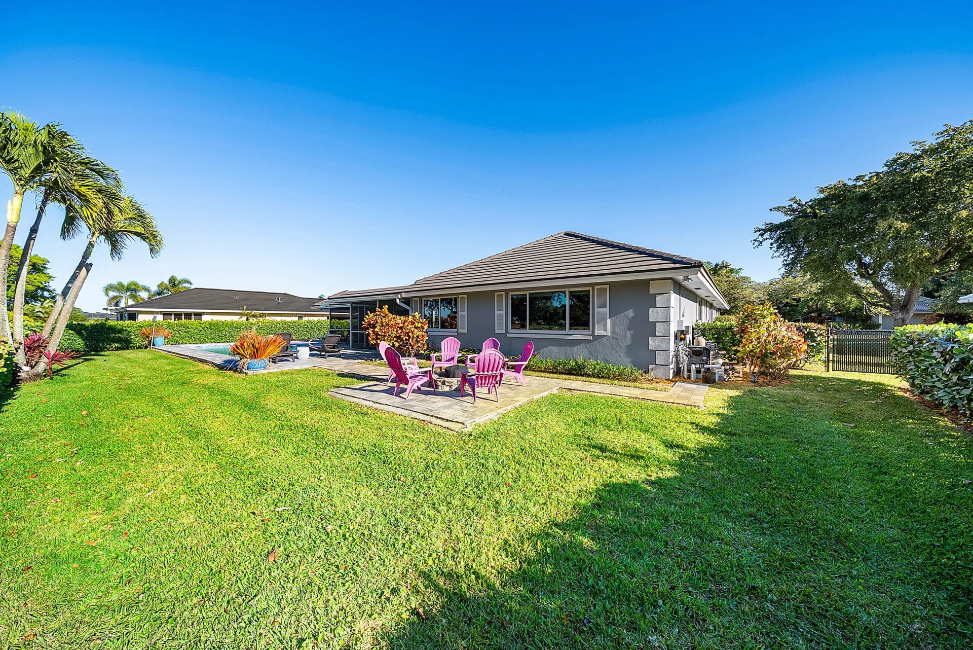 413 S Country Club Drive, Atlantis, FL 33462 Photo