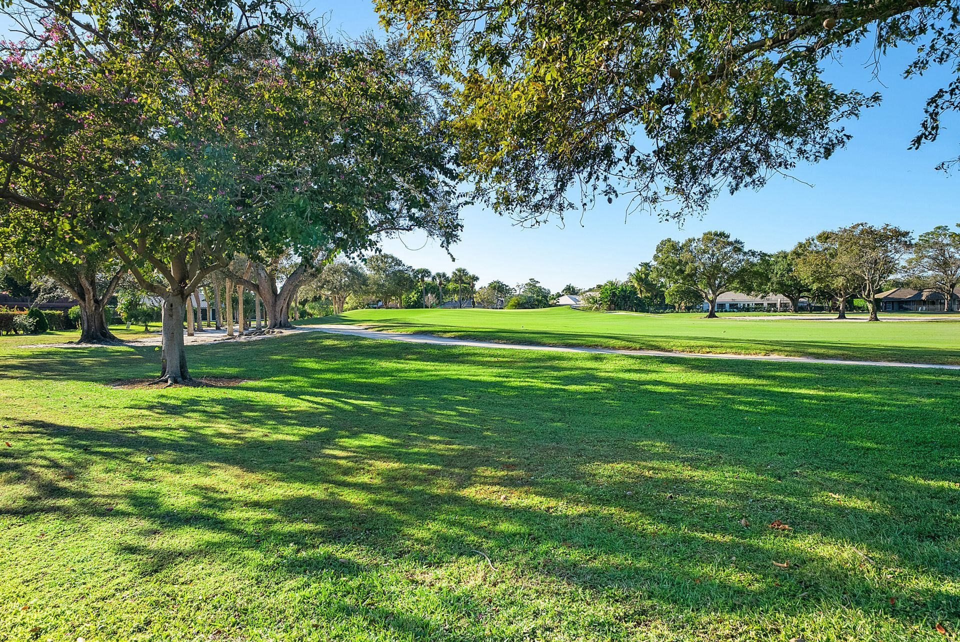 413 S Country Club Drive, Atlantis, FL 33462 Photo