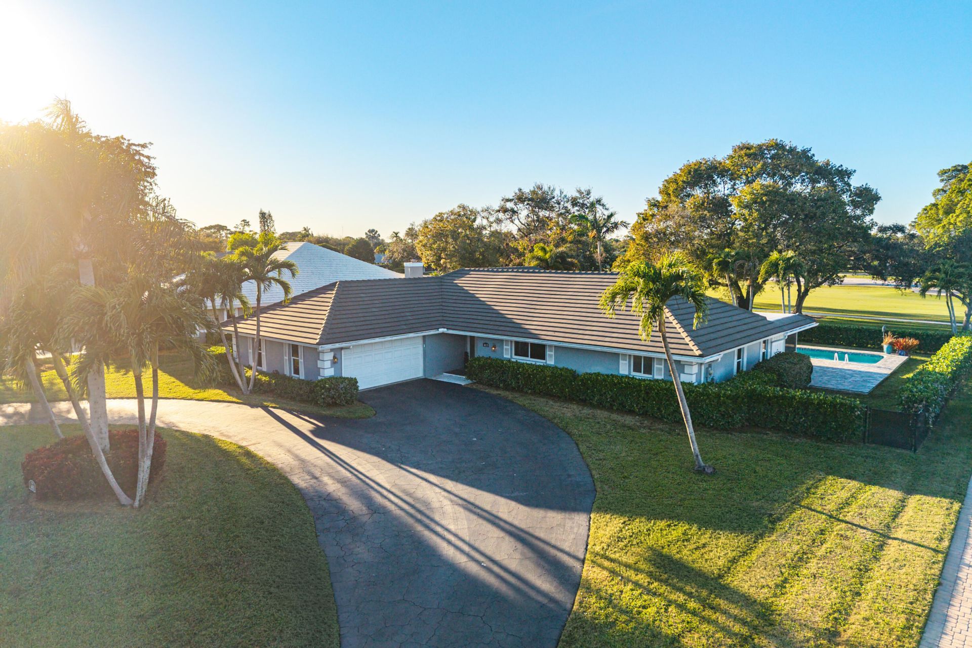 413 S Country Club Drive, Atlantis, FL 33462 Photo