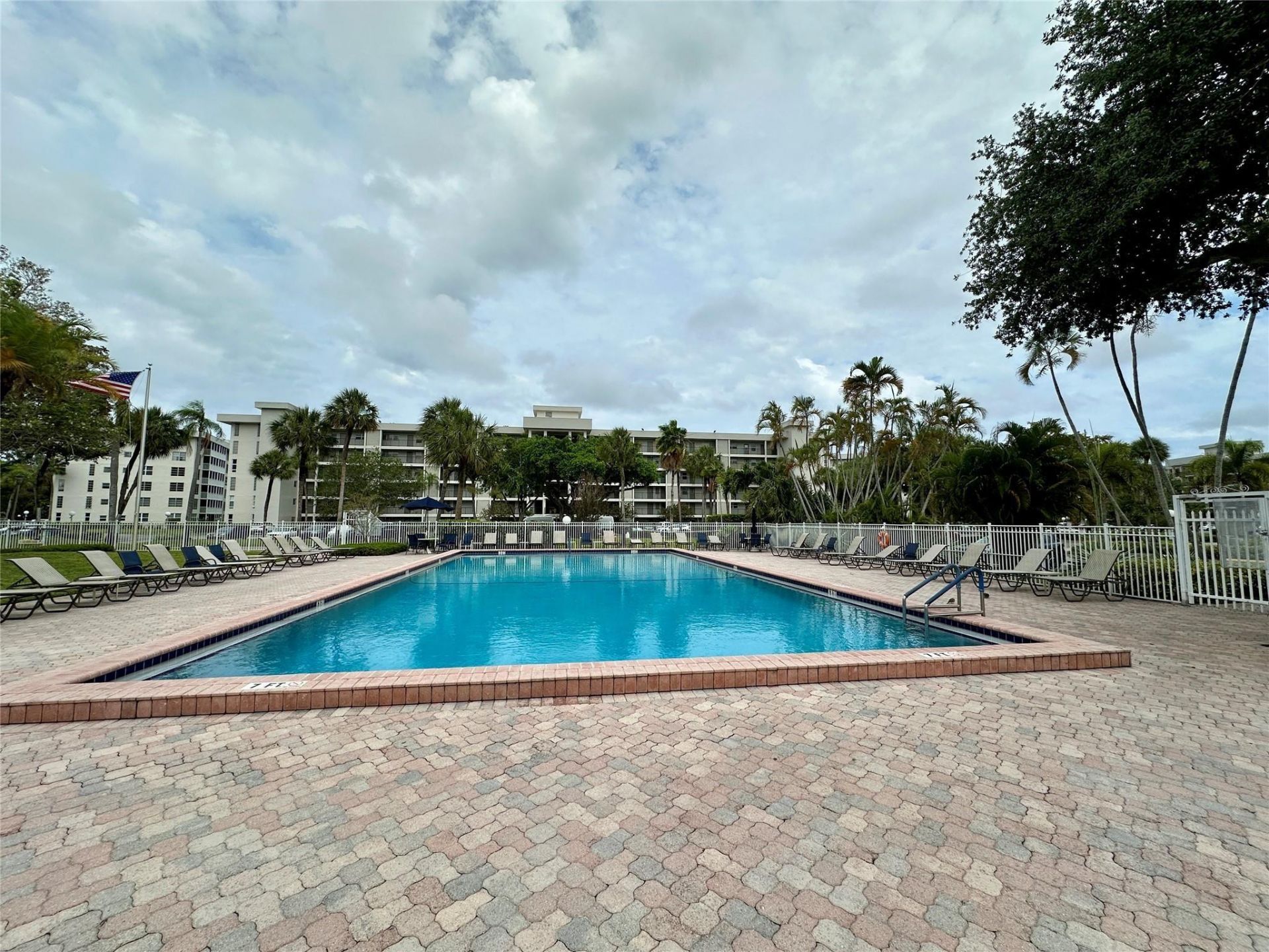 2671 S Course Drive, Unit 802, Pompano Beach, FL 33069 Photo