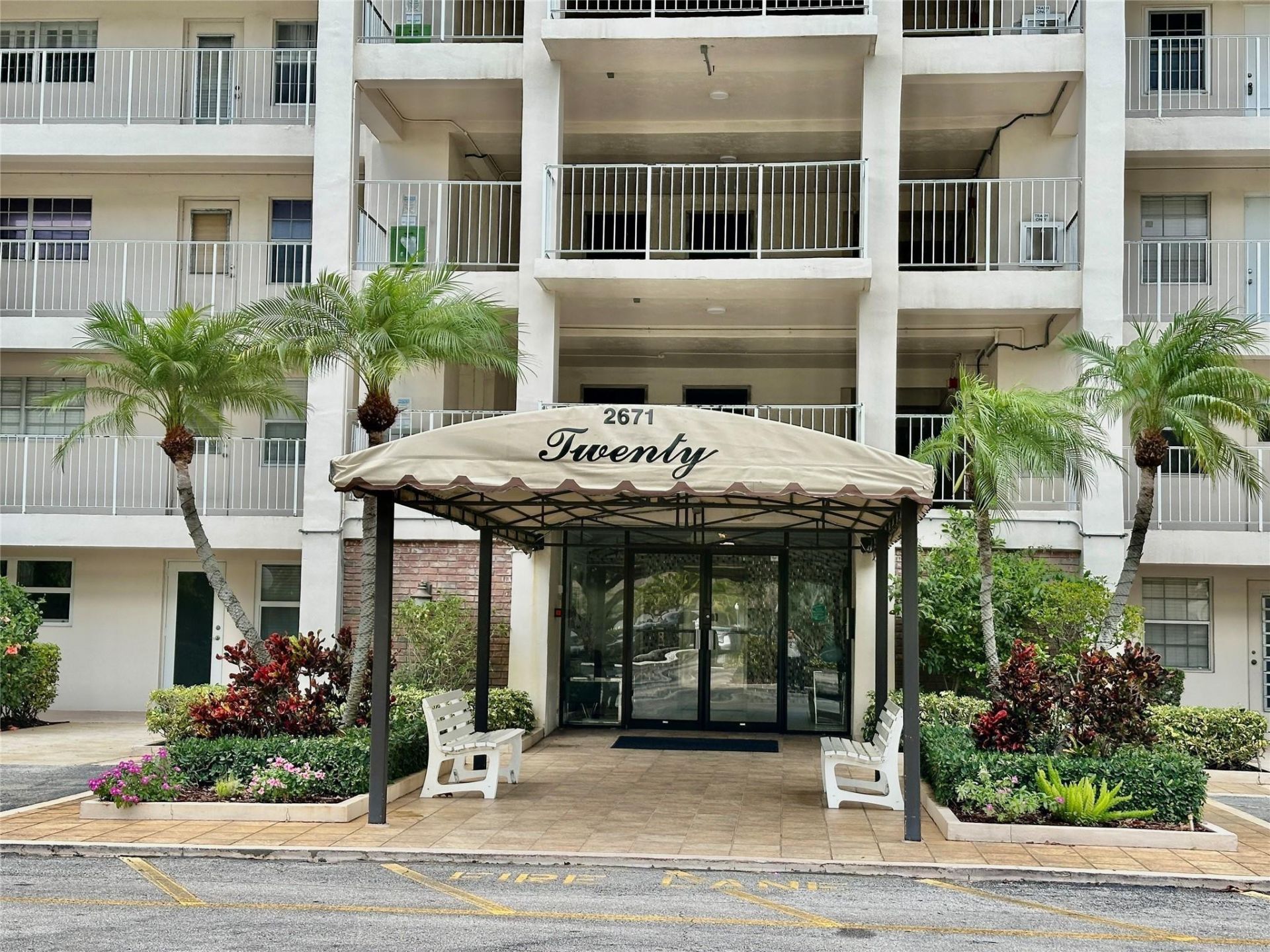 2671 S Course Drive, Unit 802, Pompano Beach, FL 33069 Photo