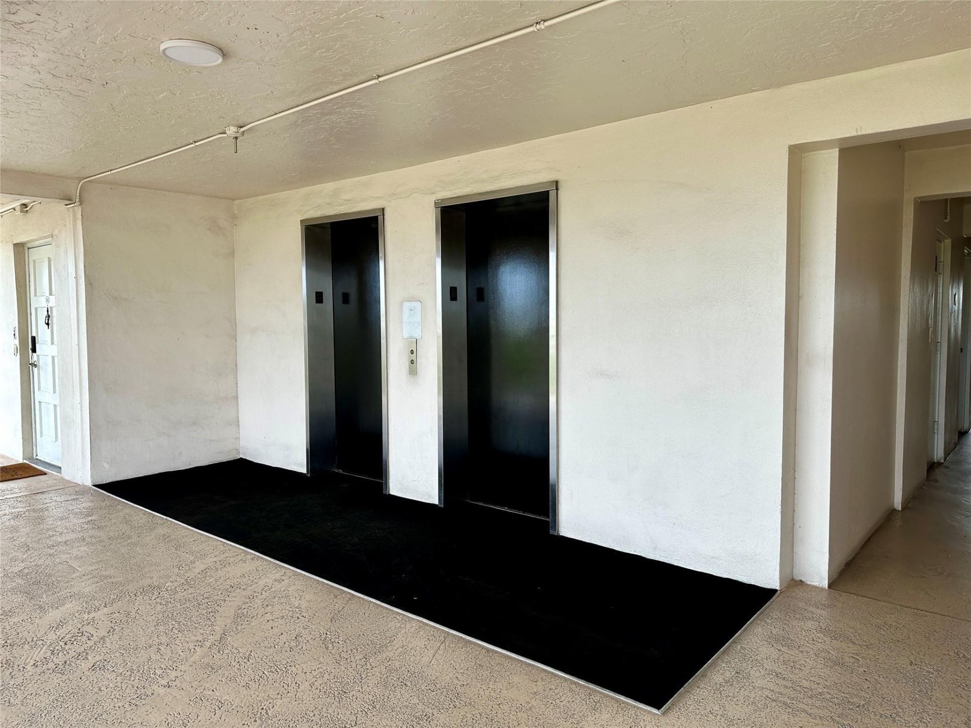 2671 S Course Drive, Unit 802, Pompano Beach, FL 33069 Photo