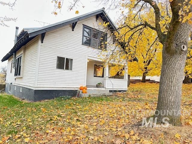 306 W Hazel St, Genesee, ID 83832 Main Photo