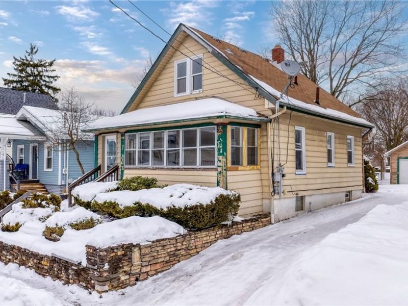 1037 Pitkin Avenue, Akron, OH 44310 Photo 2