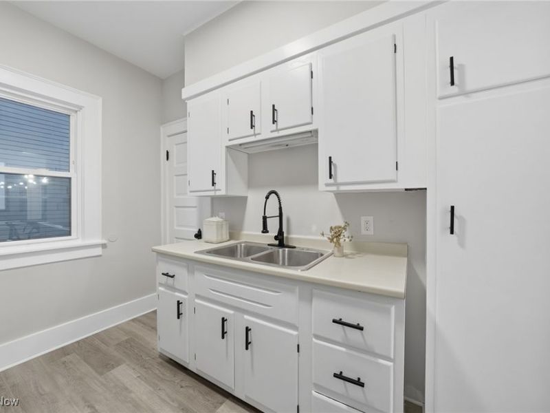 1037 Pitkin Avenue, Akron, OH 44310 Photo 23