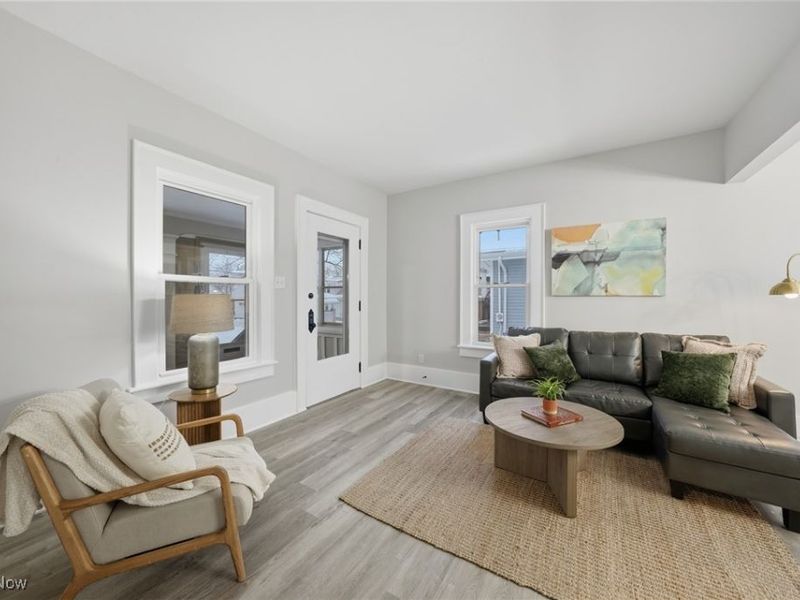 1037 Pitkin Avenue, Akron, OH 44310 Photo 8