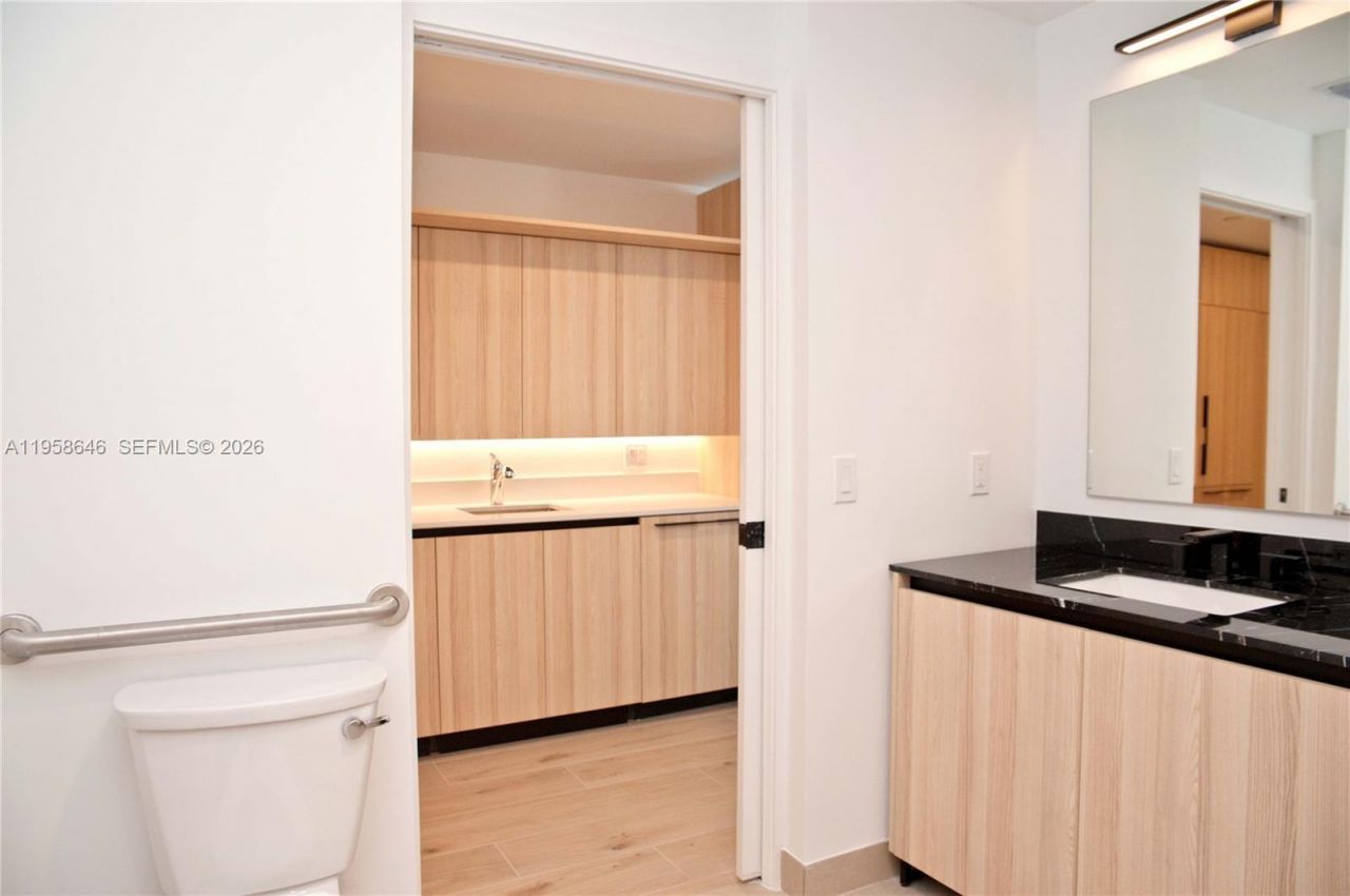 225 N Miami Ave, Unit 2508, Miami, FL 33128 Photo