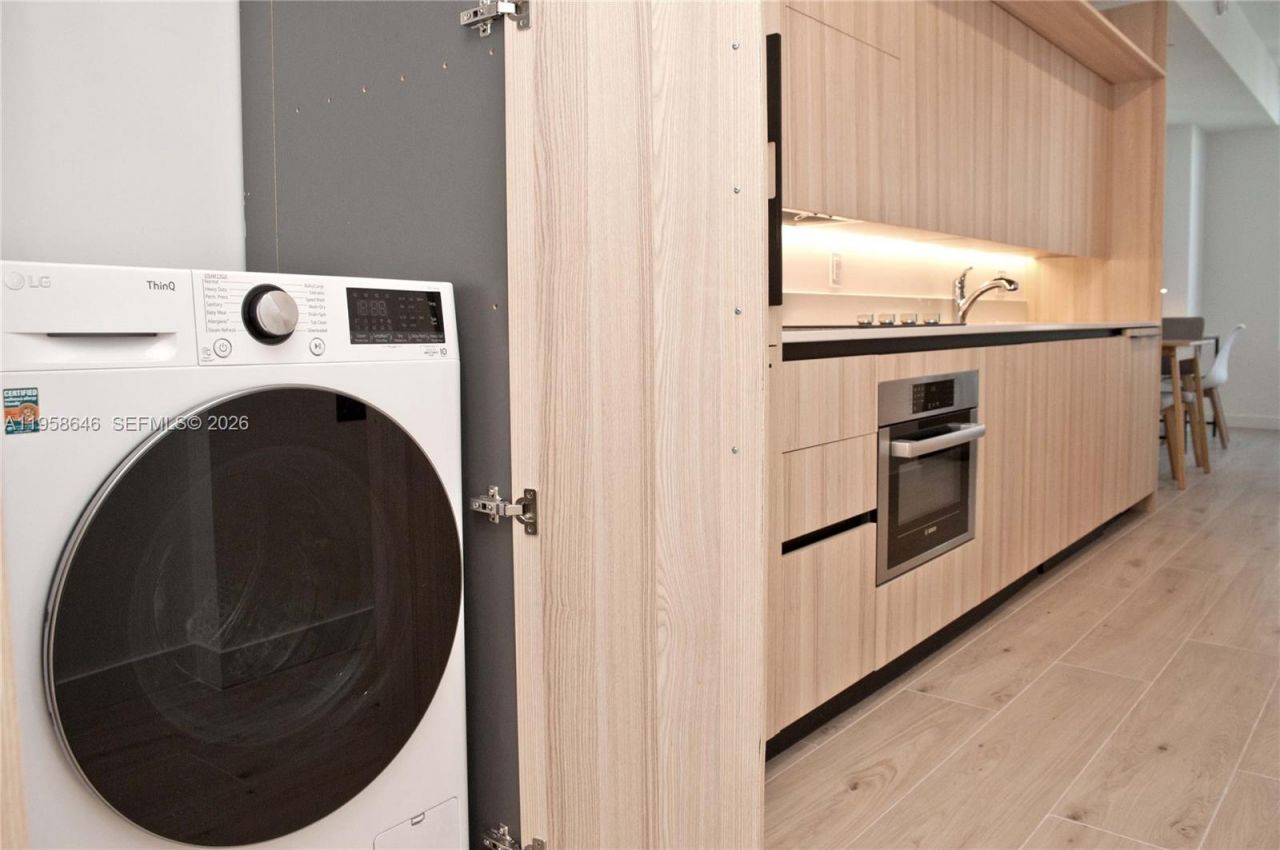 225 N Miami Ave, Unit 2508, Miami, FL 33128 Photo