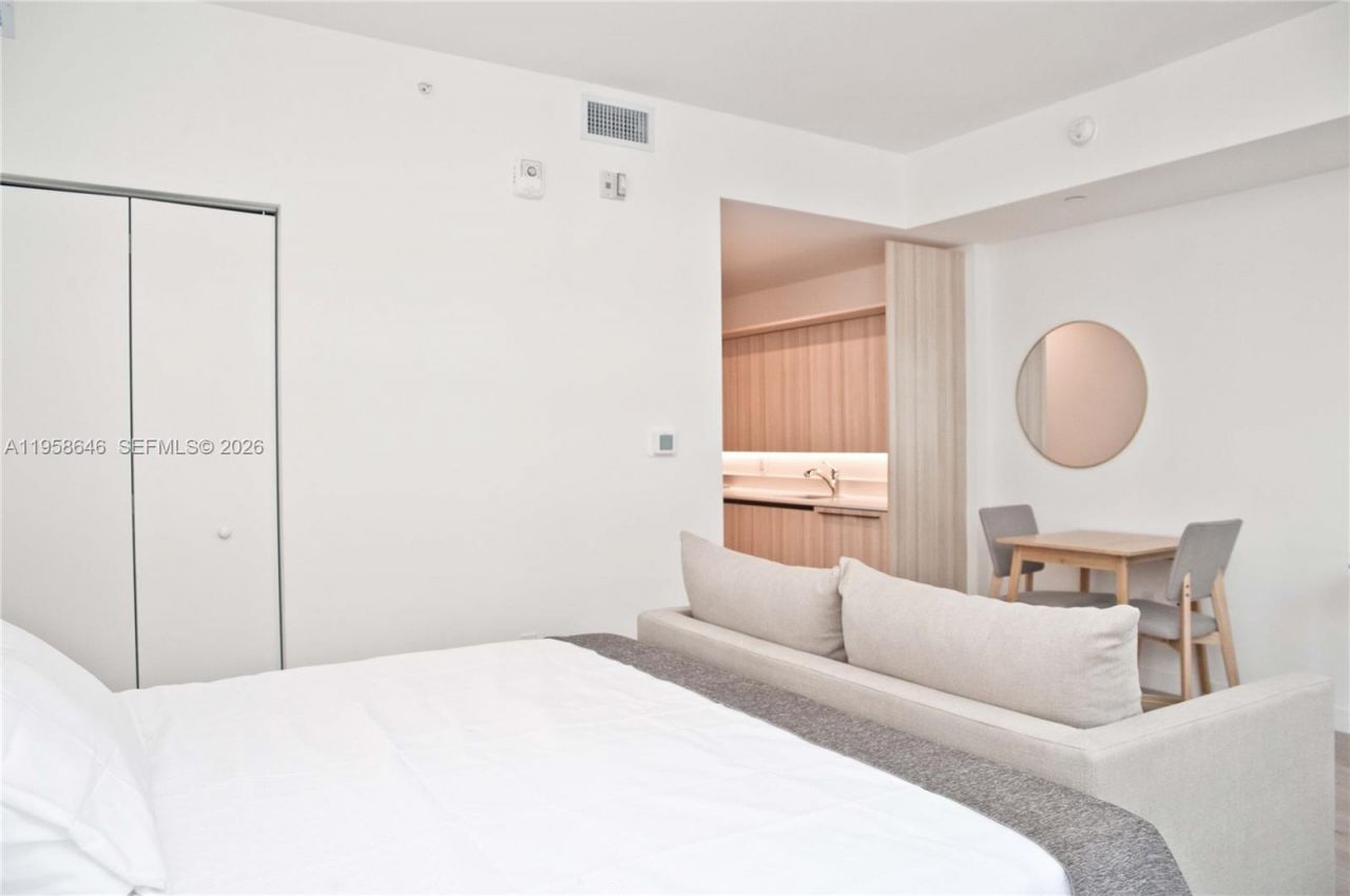 225 N Miami Ave, Unit 2508, Miami, FL 33128 Photo