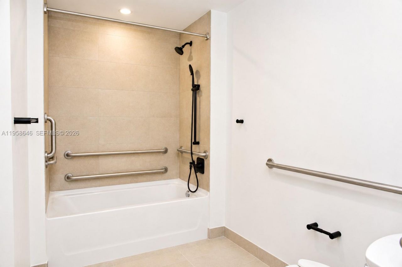225 N Miami Ave, Unit 2508, Miami, FL 33128 Photo