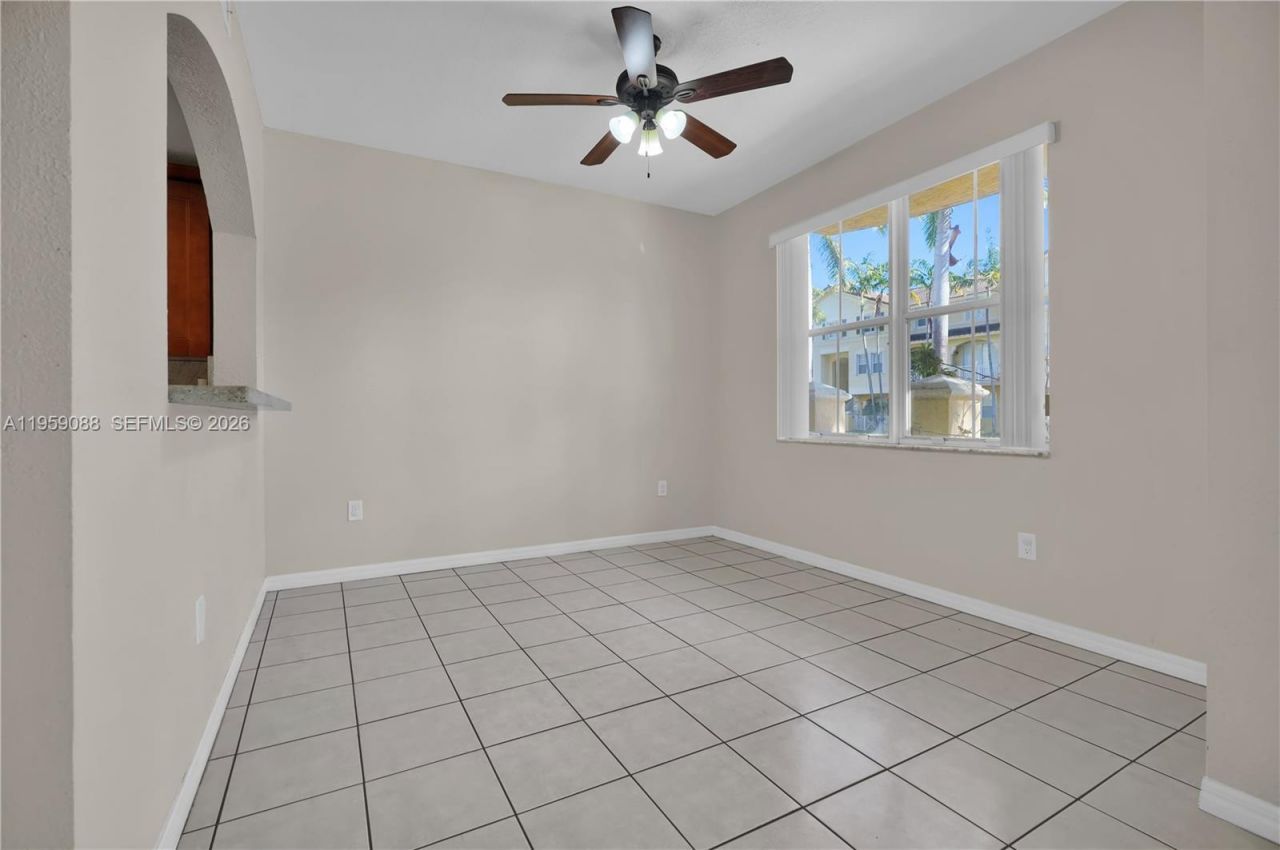 8964 W Flagler St, Unit 109, Miami, FL 33174 Photo