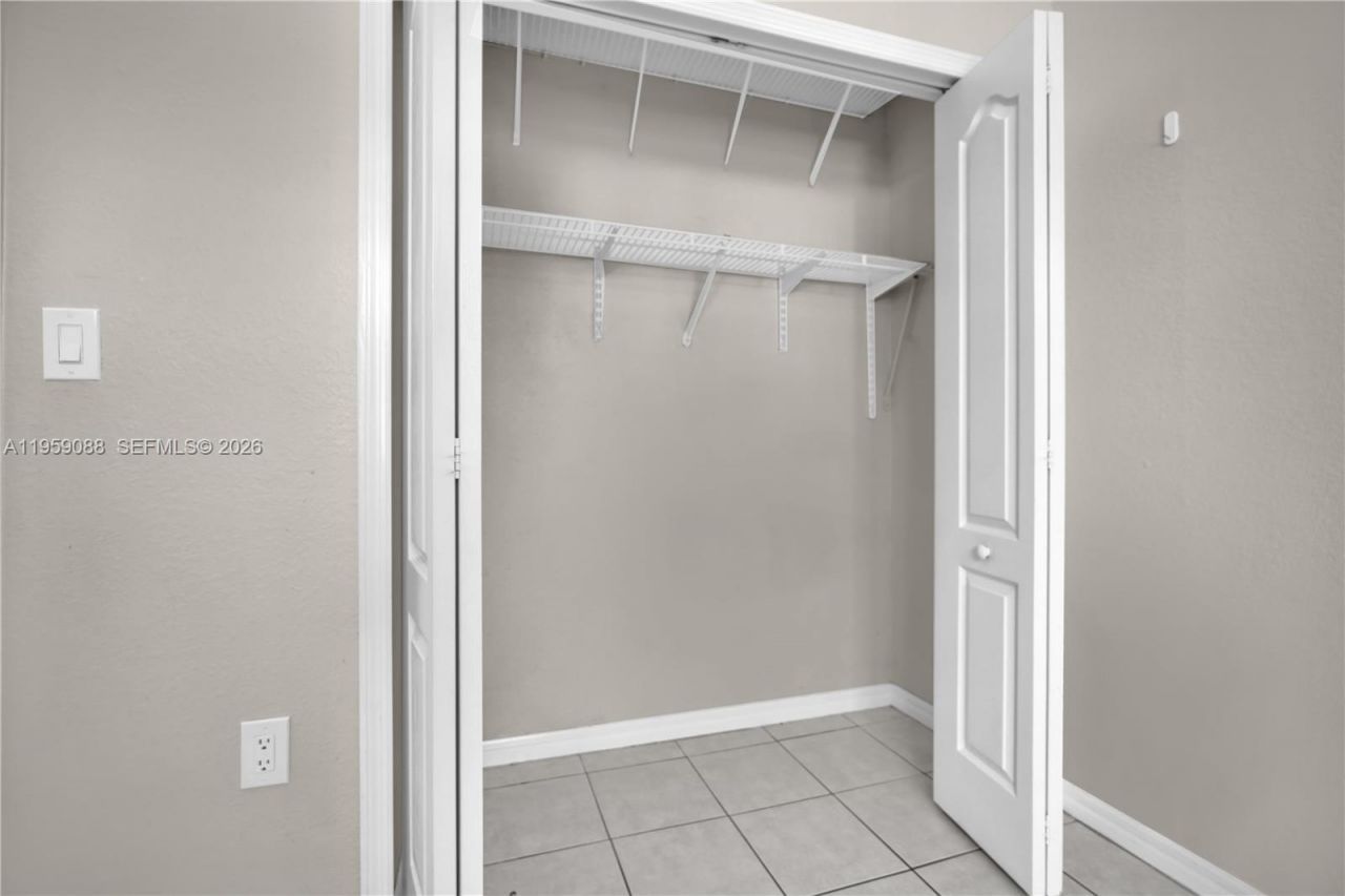 8964 W Flagler St, Unit 109, Miami, FL 33174 Photo