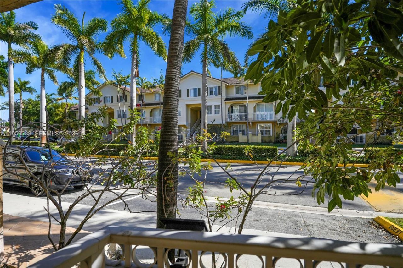 8964 W Flagler St, Unit 109, Miami, FL 33174 Photo