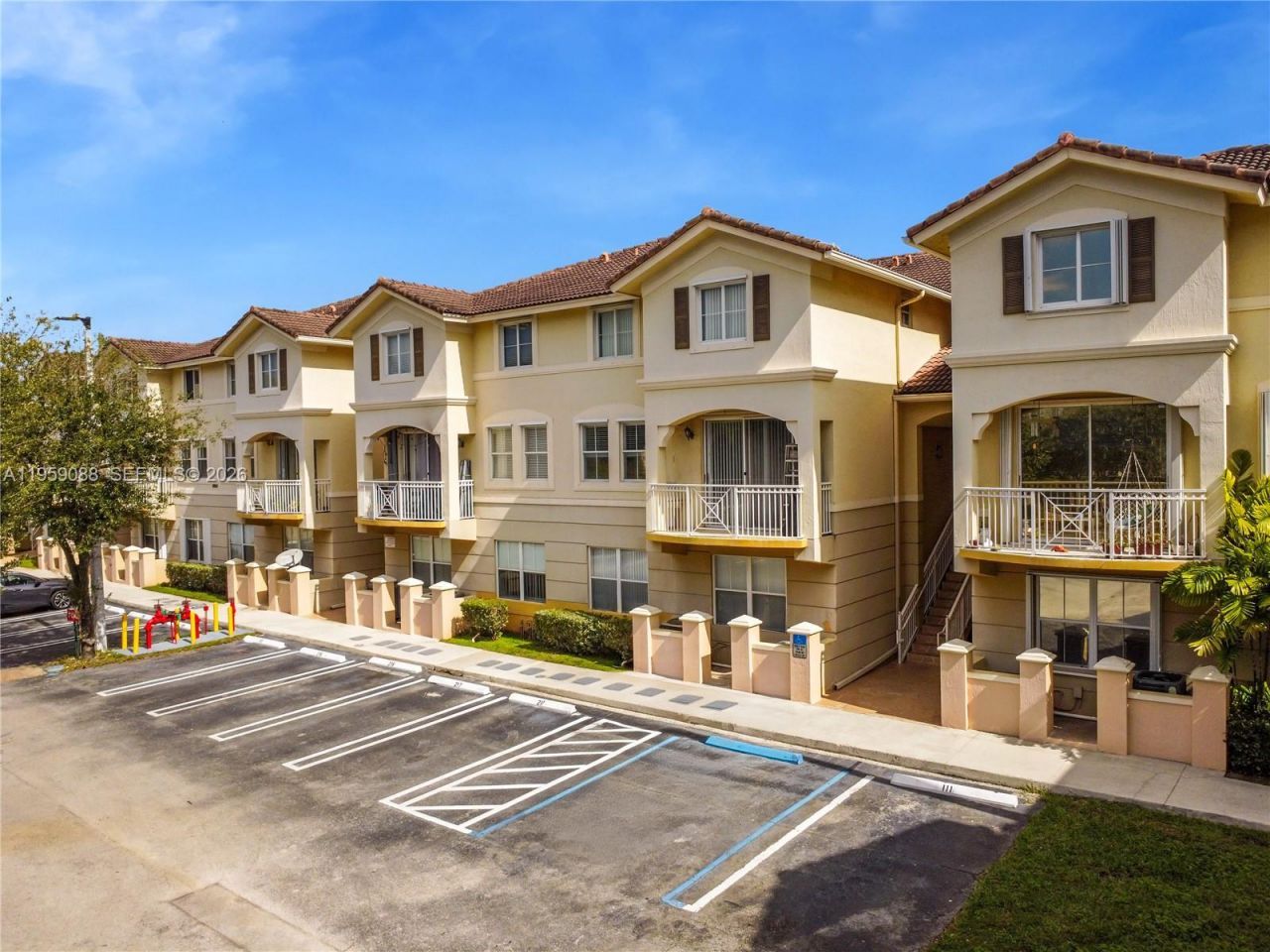 8964 W Flagler St, Unit 109, Miami, FL 33174 Photo